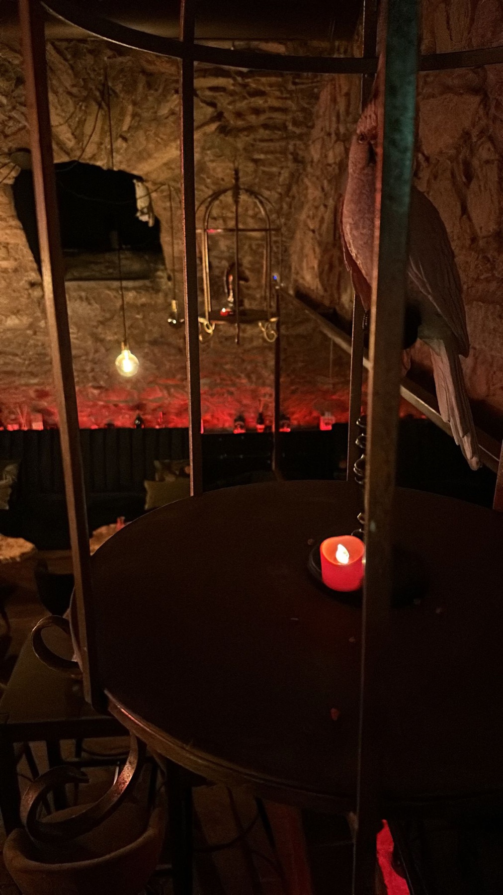 Bar Rouge – Atmosphäre mit Kerzenlicht